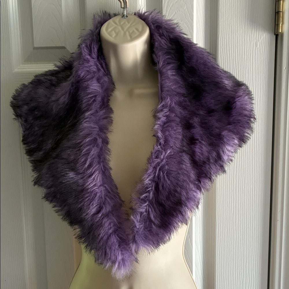 Purple Faux Fur Collar with Matching Gloves